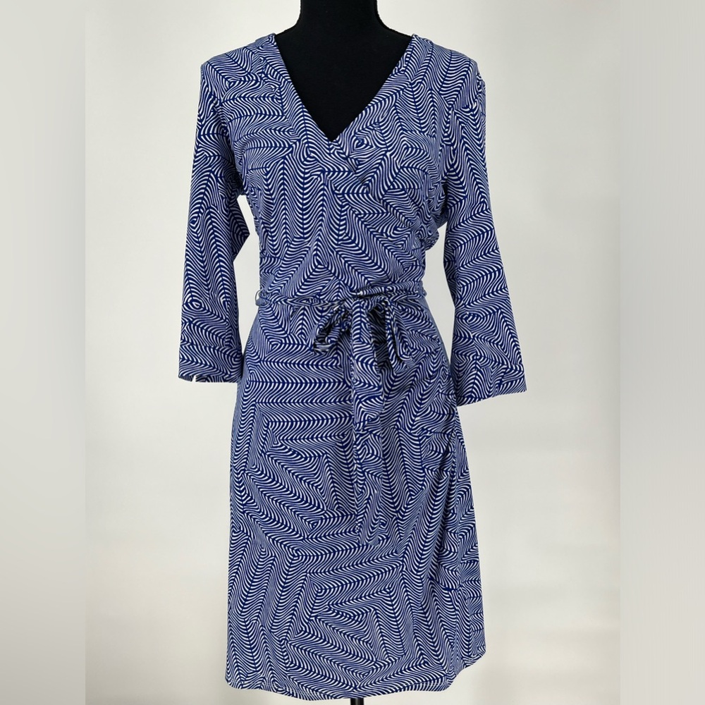 LAUNDRY BY SHELLI SEGAL FAUX WRAP STYLE DRESS BLUE & WHITE V-NECK,TIES‎ AT WAIST
